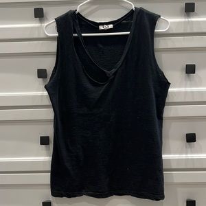 Black vneck LNA tank